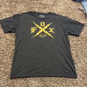 Fox Men's Gray T-Shirt. Size large *